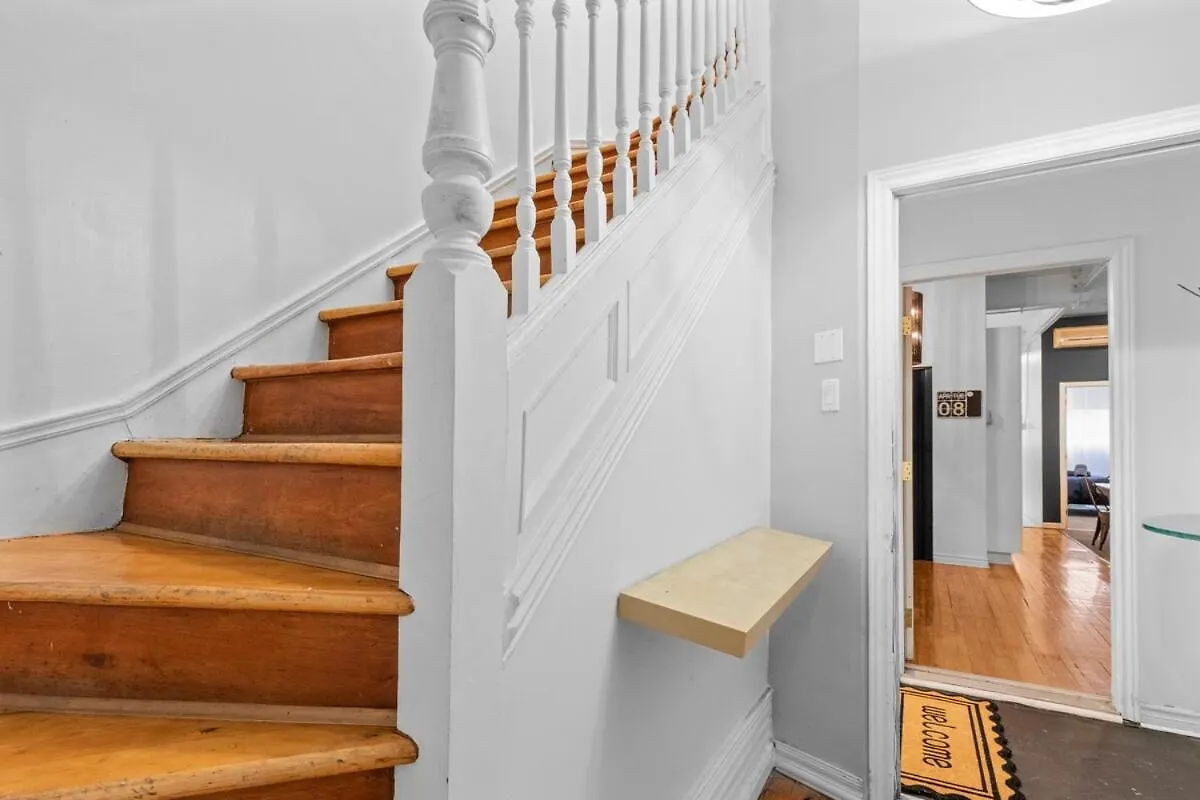 Apartment Ferienwohnung Lofty Urban Duplex Two Story Getaway Montréal