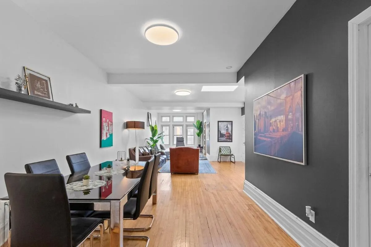Ferienwohnung Lofty Urban Duplex Two Story Getaway Montréal Kanada