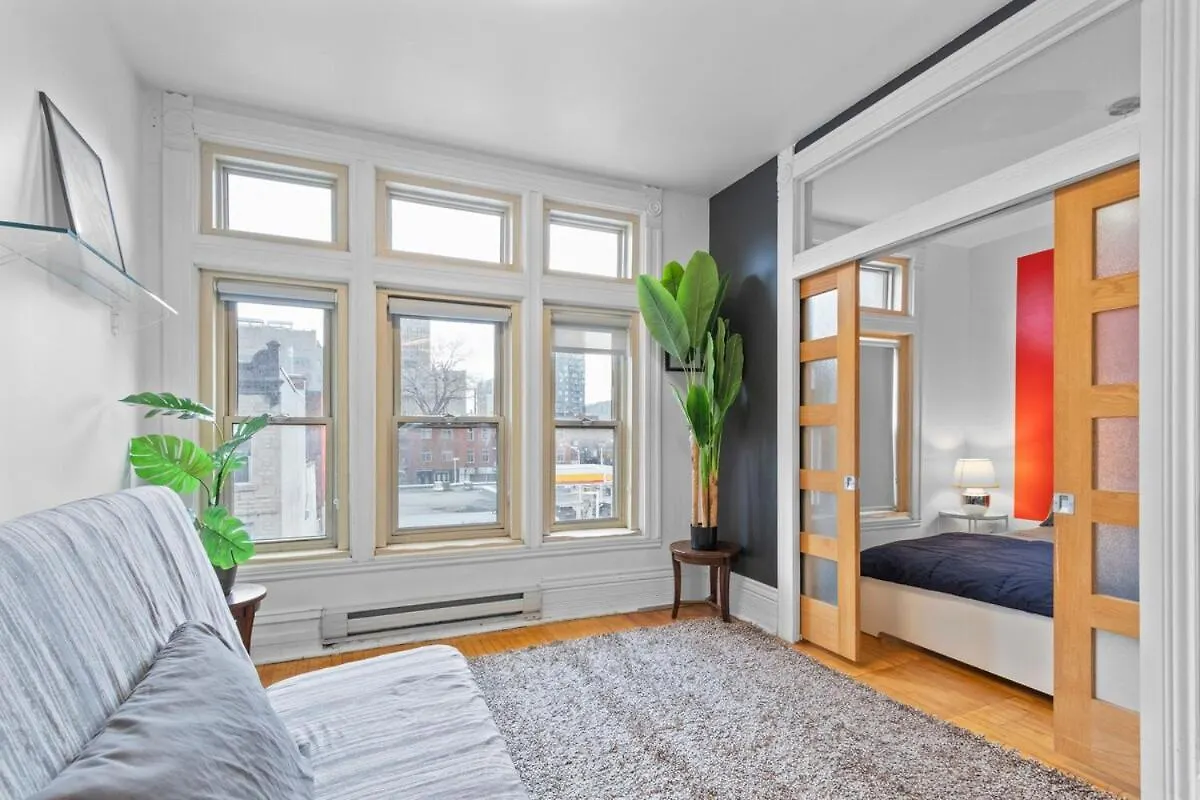 Apartment Ferienwohnung Lofty Urban Duplex Two Story Getaway Montréal Kanada