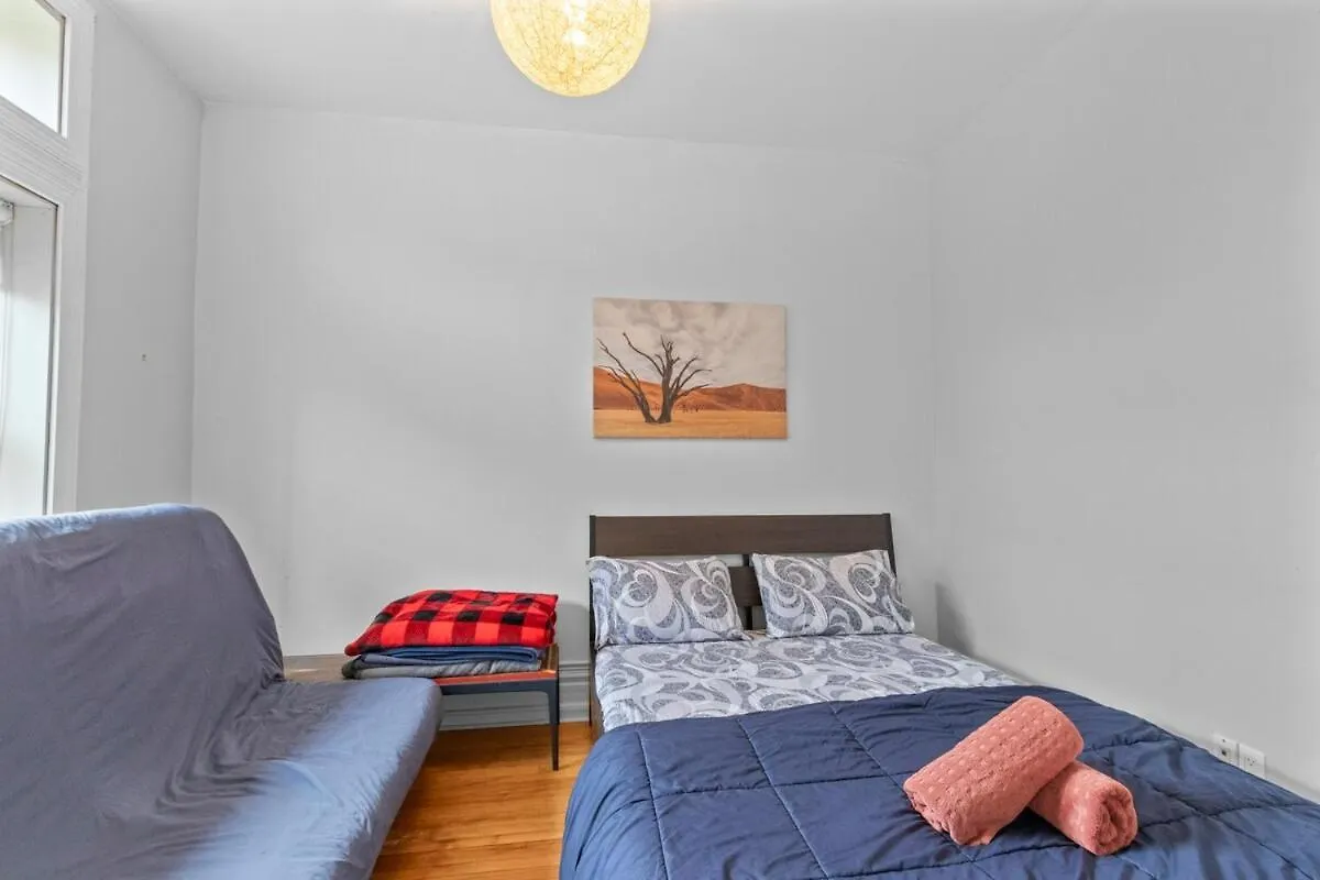 Apartment Ferienwohnung Lofty Urban Duplex Two Story Getaway Montréal Kanada