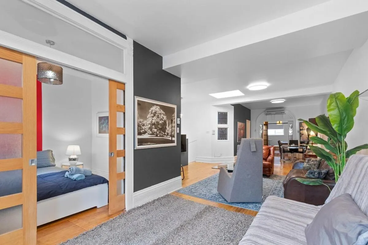 蒙特利尔Lofty Urban Duplex Two Story Getaway公寓 0*, 蒙特利尔